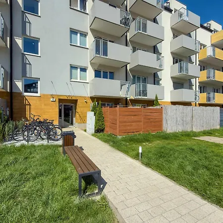 Comfortable For 4 Guests With Terrace, Garden And Projector By Renters * Wrocław